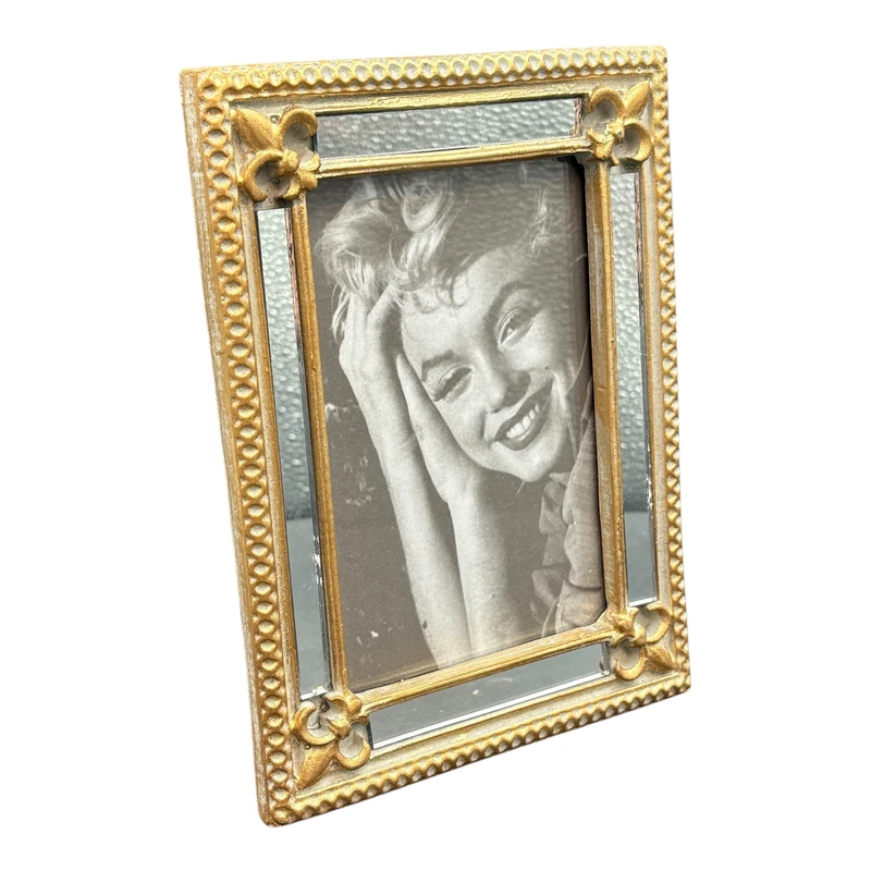 قاب عکس مدل 4528 (2) قاب عکس مناسب برای دکوراسیون منزل و دفتر کار