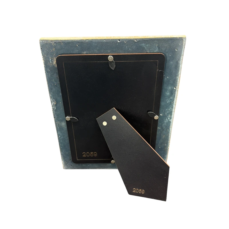 قاب عکس مدل ۲۰۵۹ (2) قاب عکس شیک و زیبا با رنگ طلایی/برنزی