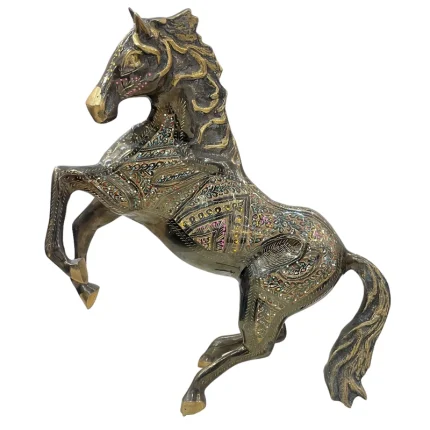 هنر دست کشمیری در مجسمه اسب برنجی زیبا