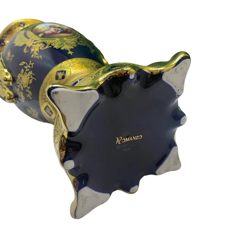 گلدان رومانزو مدل کوبالتی (1) گلدان سورمهای رومانزو، ترکیبی از زیبایی کلاسیک و اصالت اروپایی.