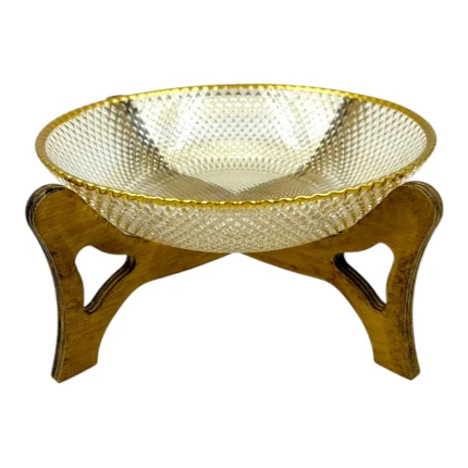 شیرینی‌خوری مدل سولو با لبه‌های طلایی و پایه‌ی چوبی شیک.