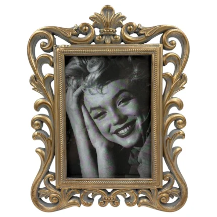 قاب عکس شیک و کلاسیک با جزئیات دقیق و طراحی هنرمندانه.