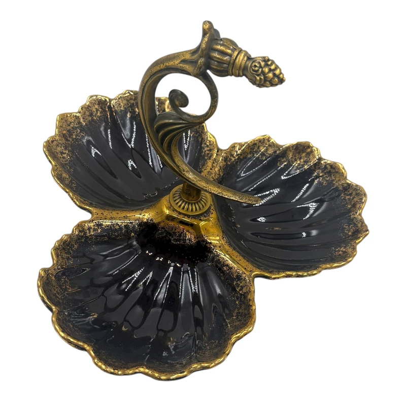 اردوخوری گلدکیش مدل لوتوس با دسته فلزی و طرح لوکس اردوخوری گلدکیش مدل لوتوس با دسته فلزی و طرح لوکس