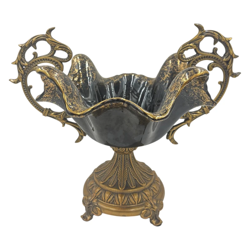 آجیل خوری مدل لوتوس (2) آجیل خوری گلدکیش مدل لوتوس با طراحی گلبرگی و بدنه چینی