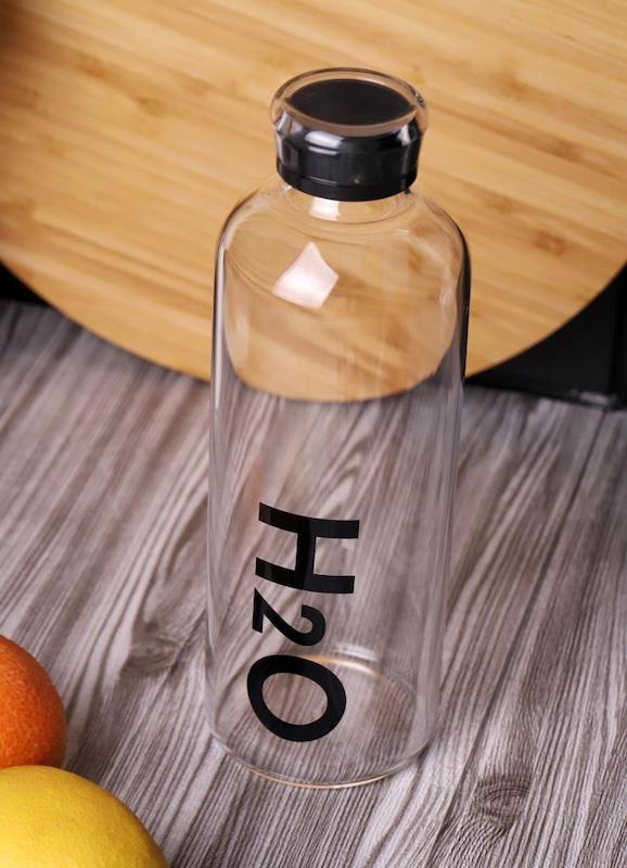 بطری آب پیرکس H2O (3) بطری آب پیرکس H2O با طراحی مدرن و مینیمال
