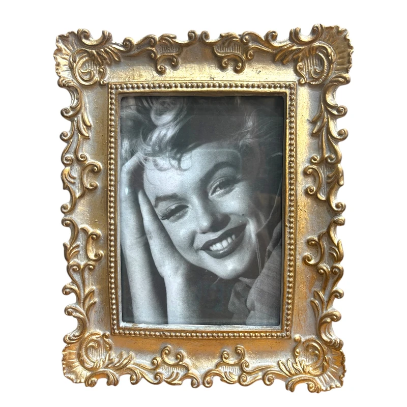 قاب عکس کد ۲۰۲۱ (2) قاب عکس فلزی کد ۲۰۲۱ مناسب برای عکسهای پرتره و رومیزی