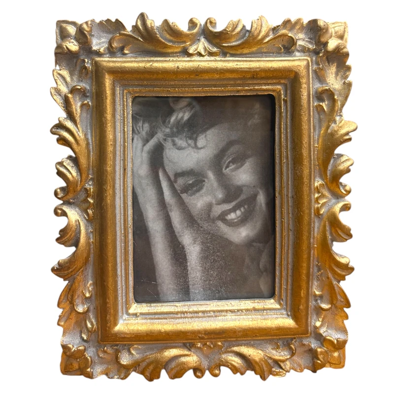 قاب عکس کد ۲۰۲۲ (2) قاب عکس فلزی کد ۲۰۲۲ مناسب برای عکسهای پرتره و رومیزی