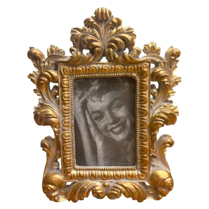 قاب عکس فلزی کد ۲۰۲۵ مناسب برای عکس‌های پرتره و رومیزی