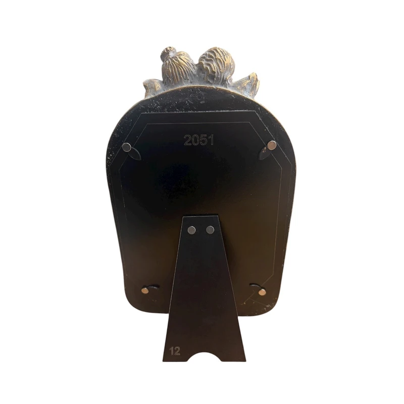 قاب عکس کد ۲۰۵۱ (1) قاب عکس کد ۲۰۵۱ با طراحی فرشتهگون طلایی و سبک کلاسیک